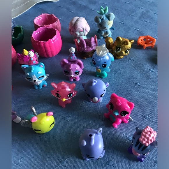 33 piece Hatchimal lot - Picture 3 of 3